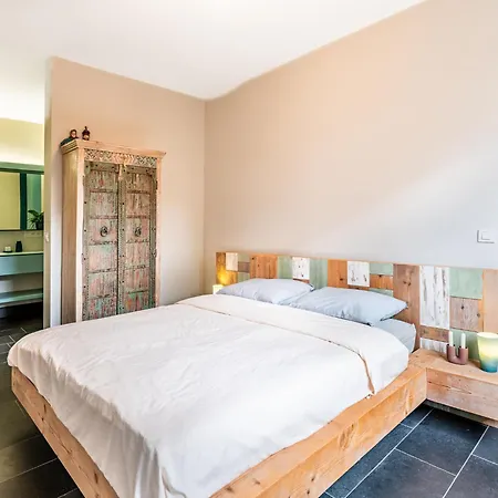 Apartment In Near The *